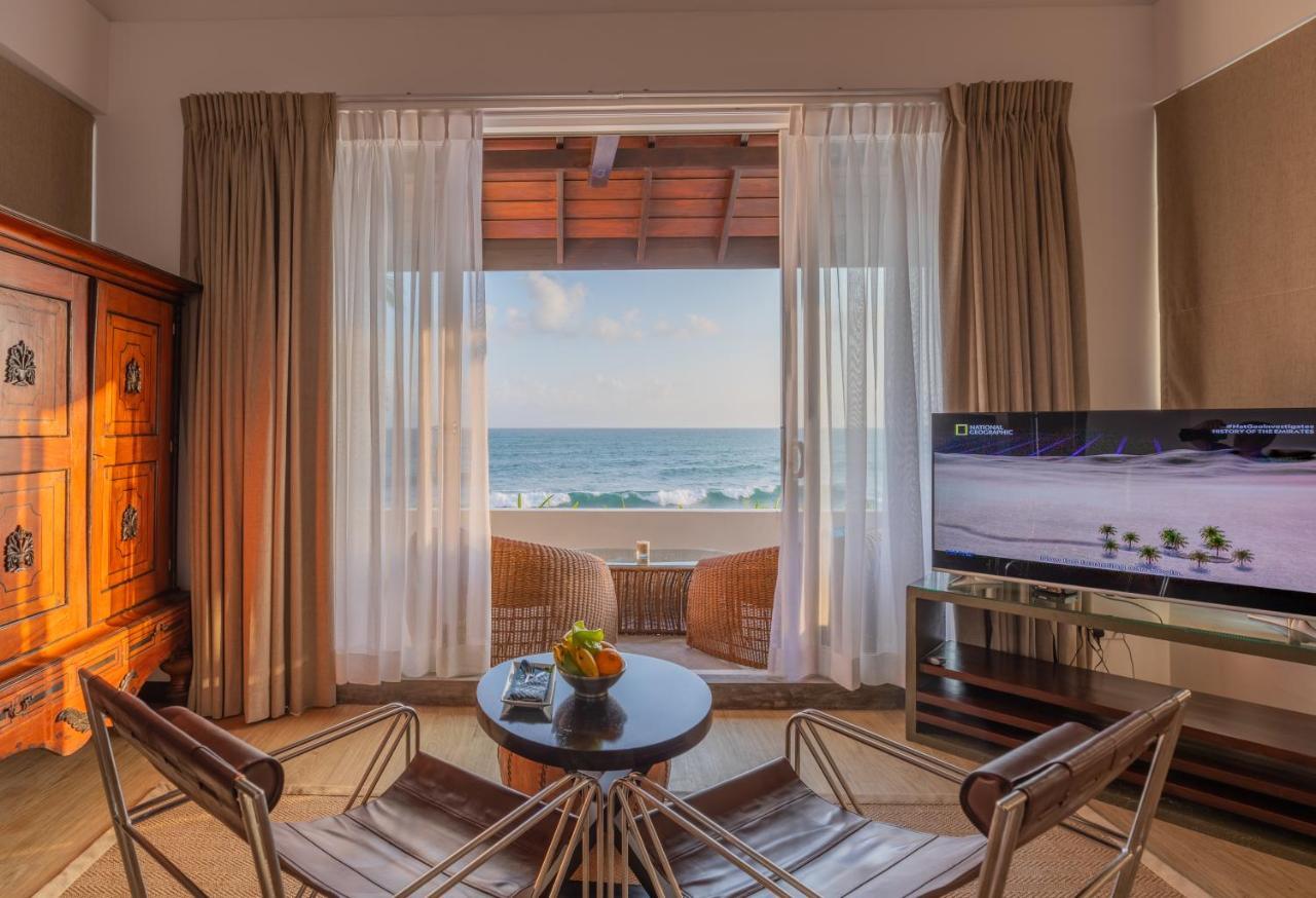 The Beach House By Reveal Mirissa Luaran gambar